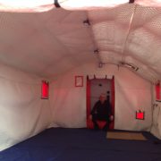 Надувная Палатка 6 м. х 4 м. х 2,7 м. РЖД. С тентом из ткани Оксфорд. Дверь-штора.